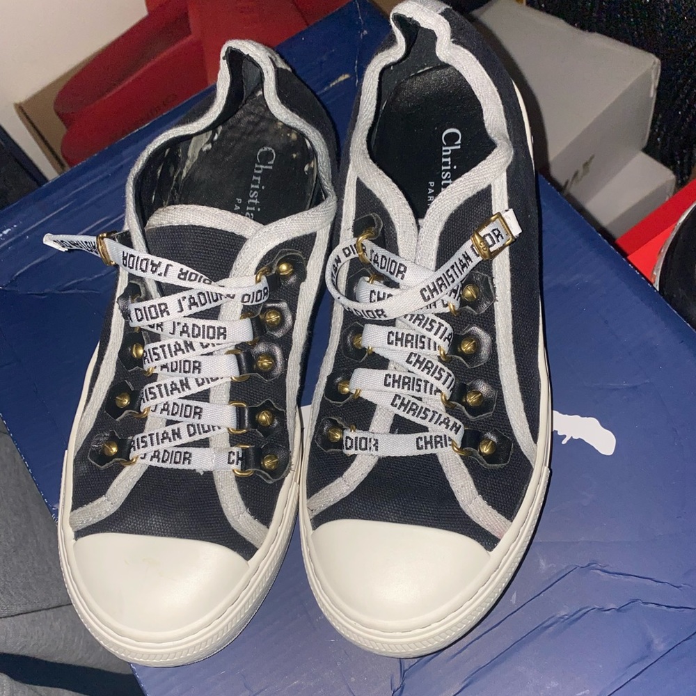 Black Dior sneaker size 8